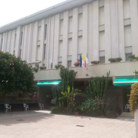 Hotel Centro Giovanile Padre Minozzi Policoro Exterior foto
